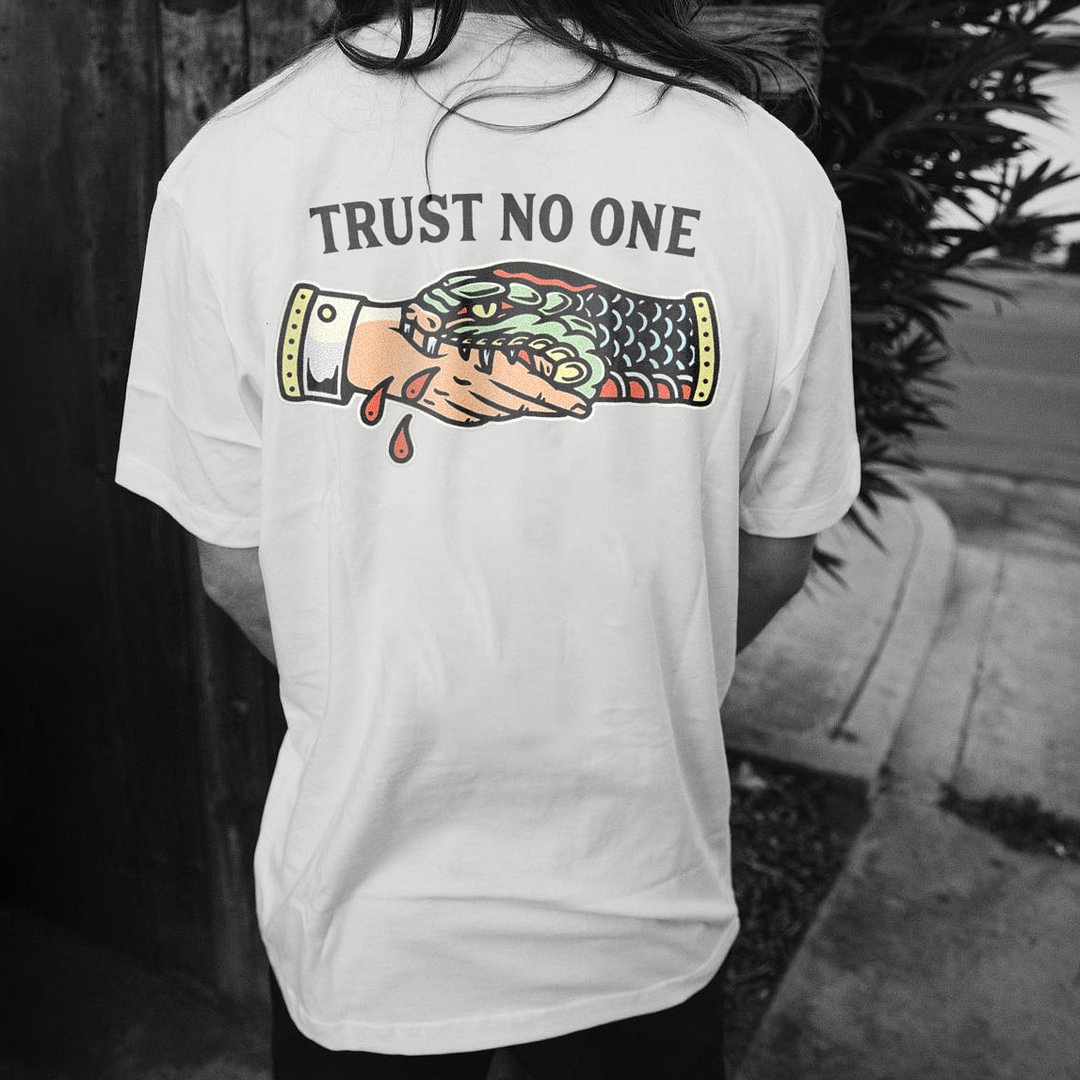 Trust no one snake designer fashion T-shirt - Krazyskull
