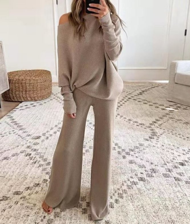 Casual Solid Color One-Shoulder Ladies Knit Suit