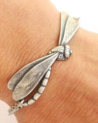 Simple Fashion Dragonfly Bracelet