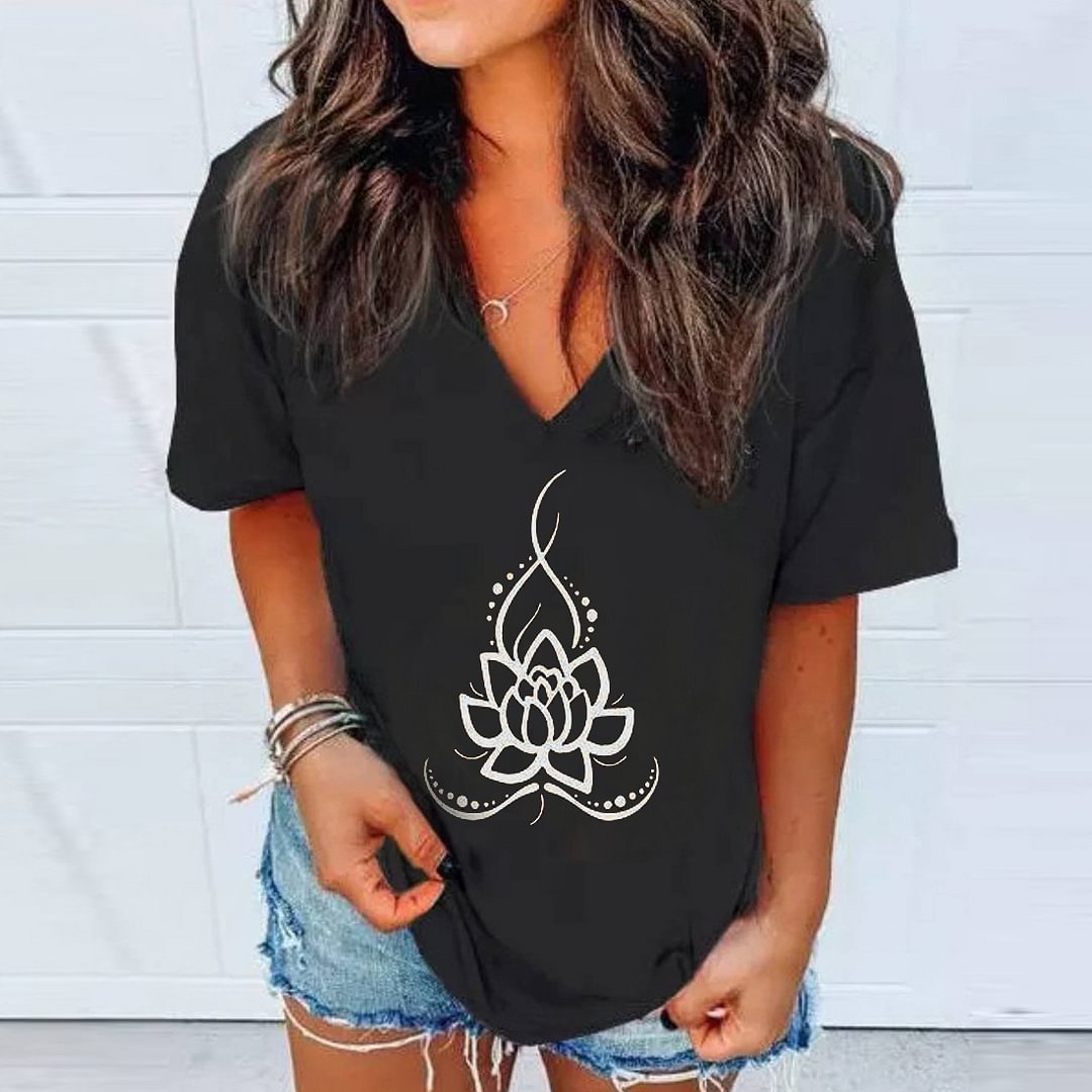 Simple Lotus Print V-neck Loose T-shirt