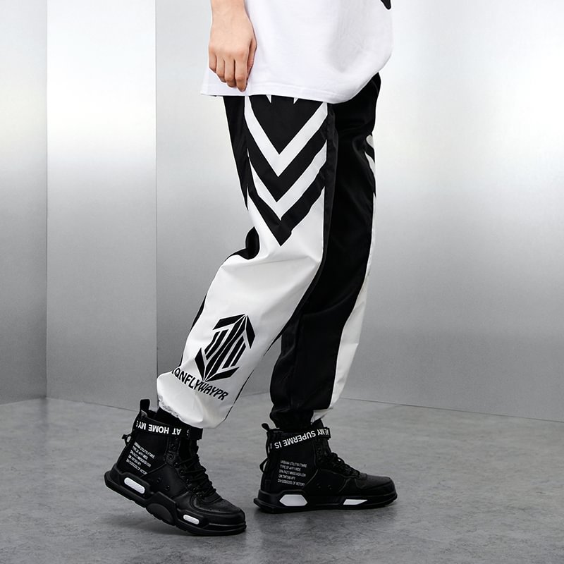 Harlan Graffiti Trousers(2.0) / Techwear Club / Techwear