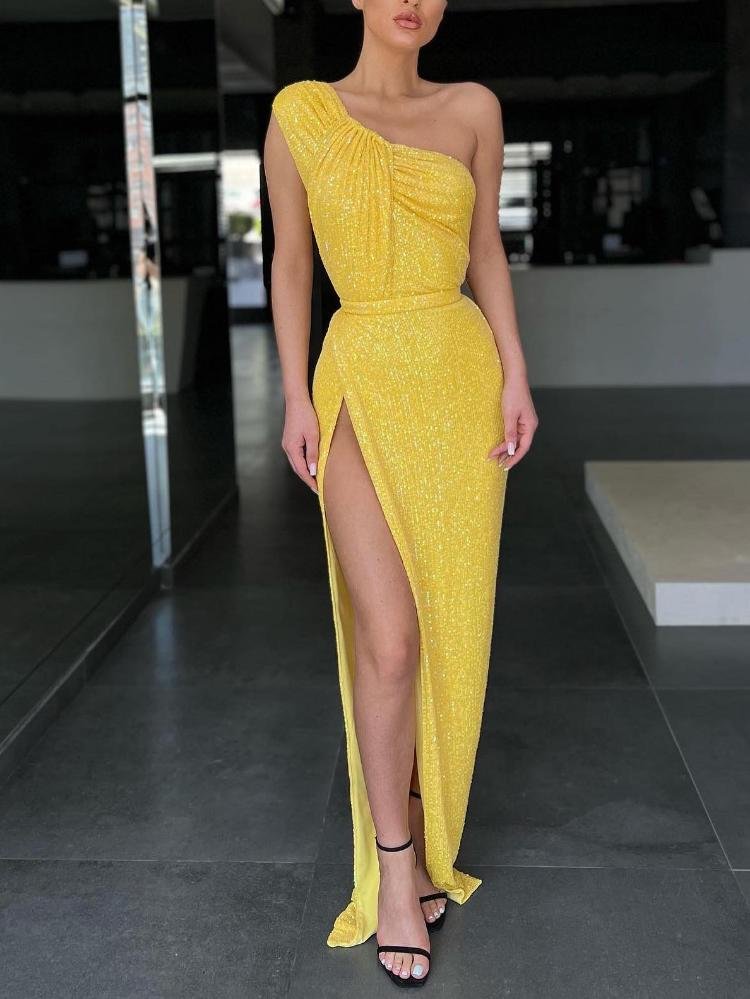 Single shoulder sleeveless shimmering sequin high slit yellow evening dress