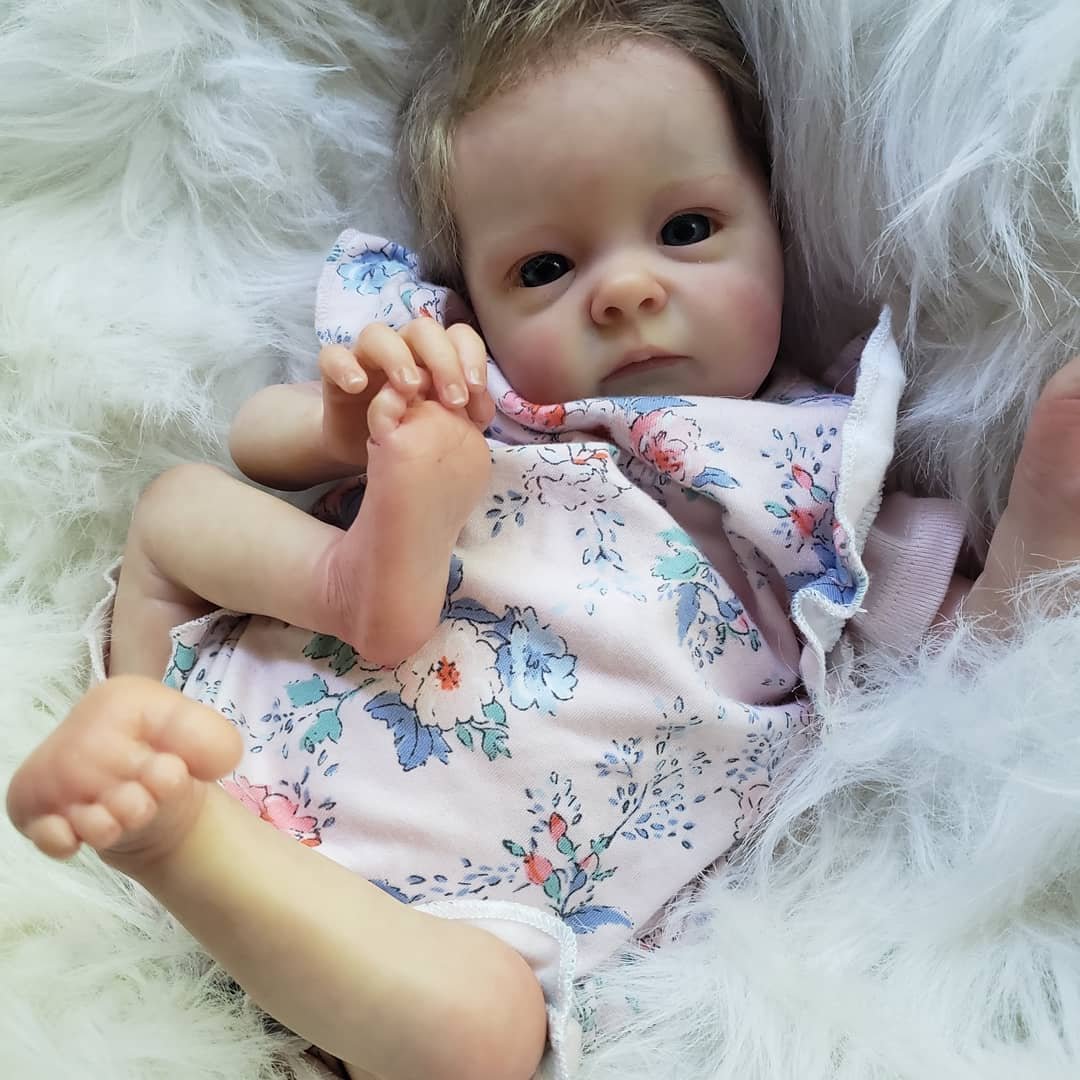 17'' Inches Laura Realistic Reborn Baby Girl Doll