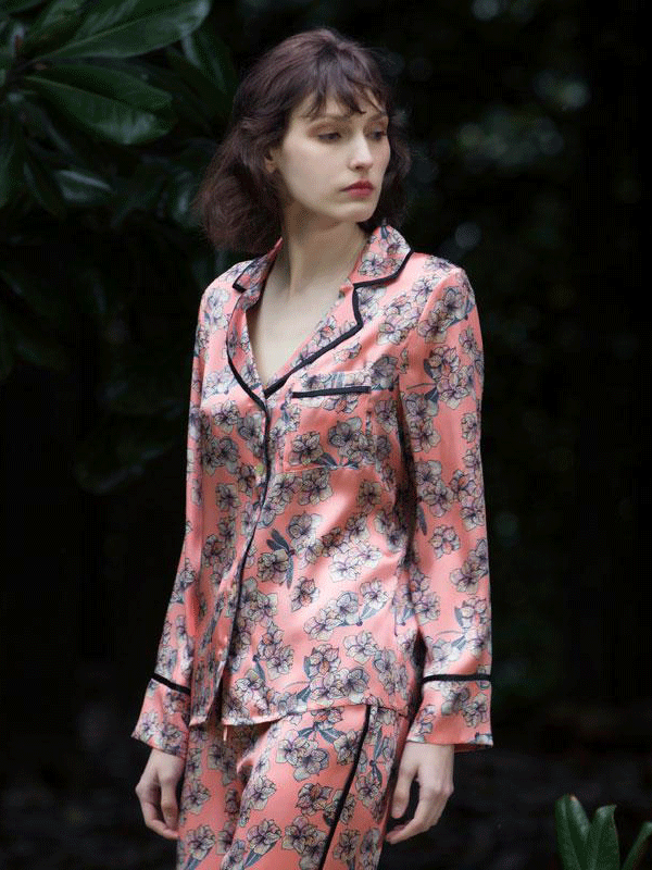 Luxury Pink Scattered Flower Printed Silk Pajamas Set For Women-luxurysilklife