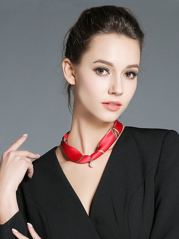 Silk Scarf Necklace Noble Pearl Decoration Red