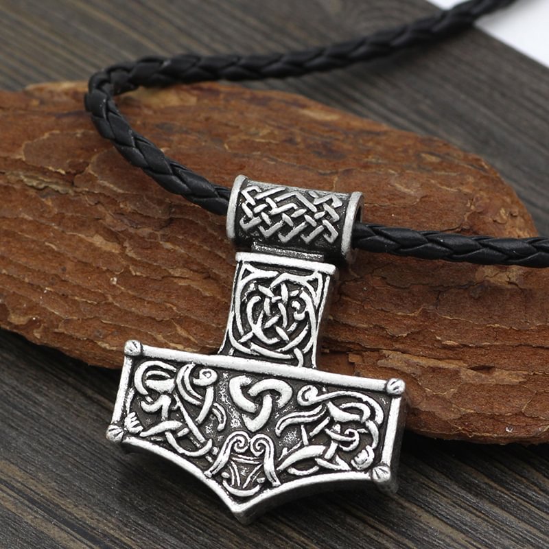 Viking Men's Rune Hammer Necklace / Techwear Club / Techwear