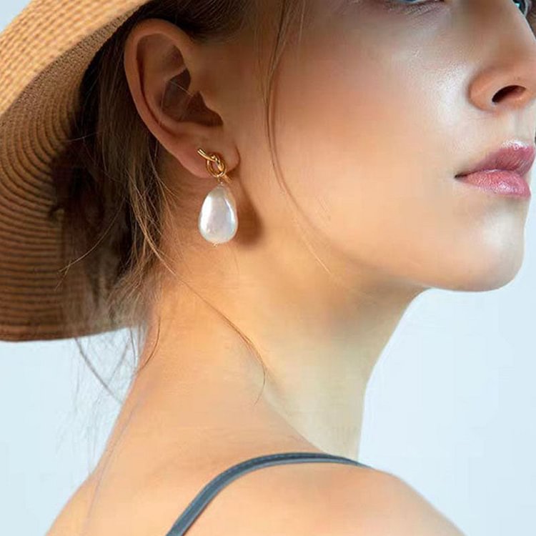 Elegant Twisted Design Natural Baroque Pearl Earrings