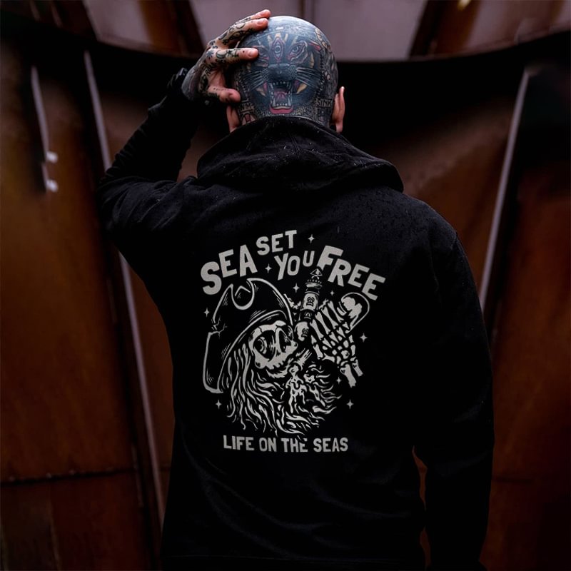 Cloeinc Skeleton Sea Set You Free Life On The Seas Men's Hoodie - Cloeinc