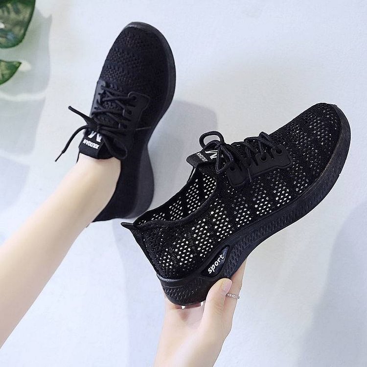 Women's Mesh Foot Wide Casual Sneakers