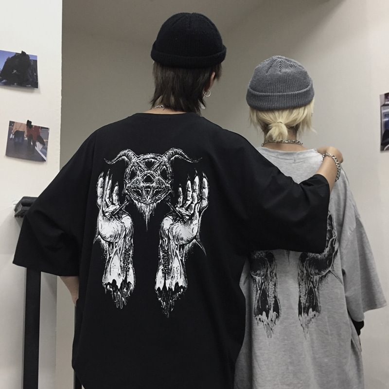 Harajuku Dark Horror Gesture Print Couple T-Shirt / Techwear Club / Techwear